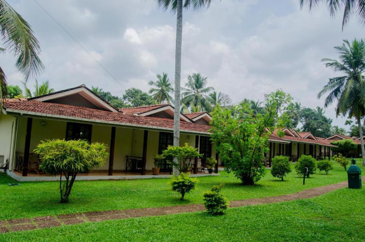 Tamarind Tree Hotel Negombo Buitenkant foto