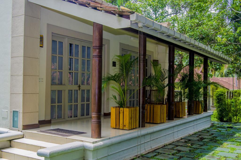Tamarind Tree Hotel Negombo Buitenkant foto